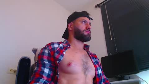 esteban online show from February 2, 2026, 3:44 pm