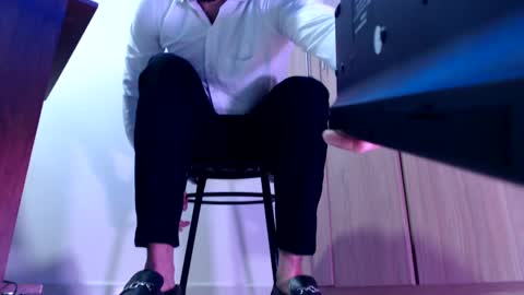 Snapshot of esteban_fer chatting on January 3, 2025, 12:54 am Esteban Fernandez online show from January 3, 2025, 12:54 am