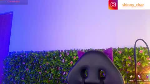 Esteban independent model online show from October 13, 2025, 4:51 pm