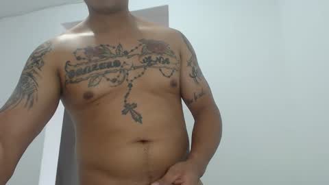 estebanmed92 online show from January 8, 2026, 4:09 pm