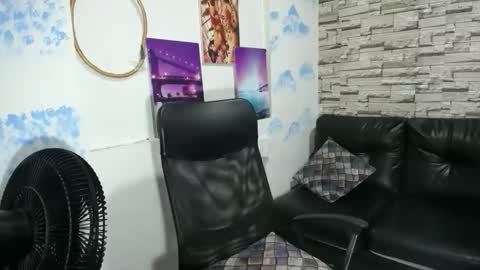 Snapshot of estefani_robles chatting on January 15, 2026, 11:41 pm estefani robles online show from January 15, 2026, 11:41 pm