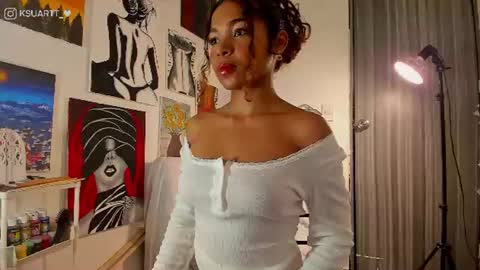 estefy_arroyo1 online show from June 12, 2026, 9:14 pm
