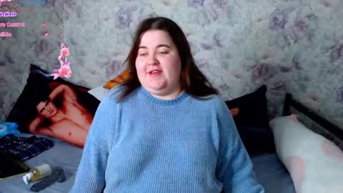 Snapshot of estelle_hicks chatting on December 7, 2024, 6:15 pm estelle_hicks online show from December 7, 2024, 6:15 pm