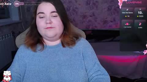 Snapshot of estelle_hicks chatting on October 6, 2025, 6:27 pm estelle_hicks online show from October 6, 2025, 6:27 pm