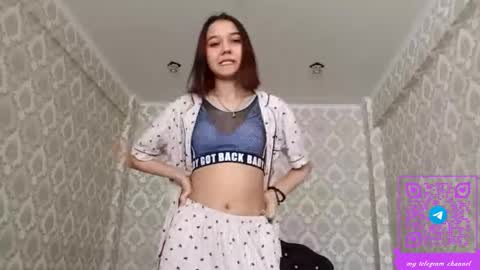 Snapshot of estellekirbo chatting on March 6, 2026, 11:17 am estellekirbo online show from March 6, 2026, 11:17 am