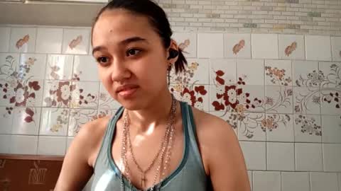 Snapshot of estellekirbo chatting on March 25, 2026, 1:06 pm estellekirbo online show from March 25, 2026, 1:06 pm