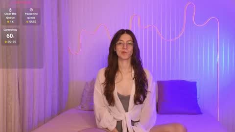 Snapshot of ester_hill chatting on December 5, 2024, 9:39 pm Ester online show from December 5, 2024, 9:39 pm