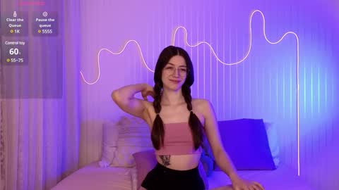 Snapshot of ester_hill chatting on December 13, 2024, 9:30 pm Ester online show from December 13, 2024, 9:30 pm