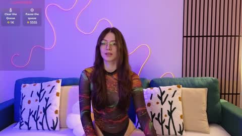 Snapshot of ester_hill chatting on February 19, 2025, 10:31 pm Ester online show from February 19, 2025, 10:31 pm