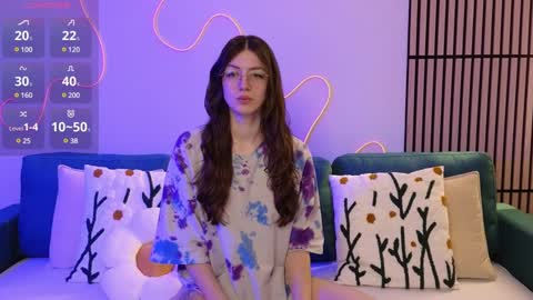 Snapshot of ester_hill chatting on February 24, 2025, 9:09 pm Ester online show from February 24, 2025, 9:09 pm