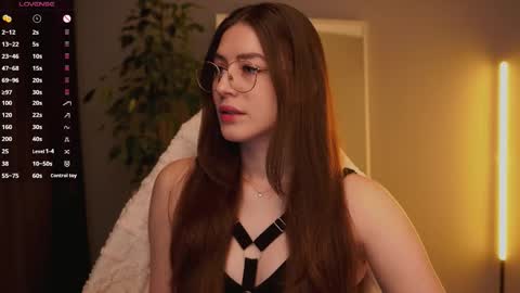 Ester online show from November 24, 2025, 1:27 am