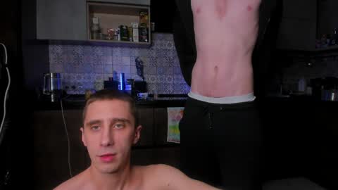 LOUIS online show from April 8, 2026, 1:16 am