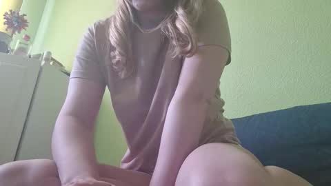 Snapshot of estrellawalters chatting on March 7, 2025, 12:56 pm estrellawalters online show from March 7, 2025, 12:56 pm