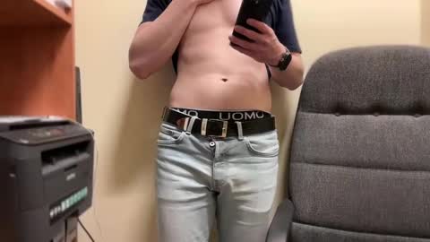 Tom online show from February 18, 2025, 7:09 pm