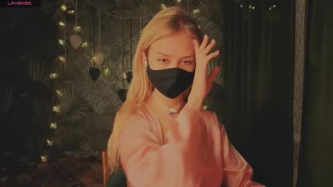 Snapshot of eternalophelia chatting on February 16, 2026, 11:23 pm Sophia online show from February 16, 2026, 11:23 pm