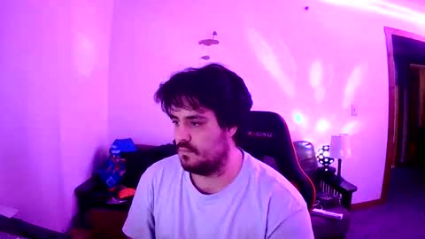 Ethan online show from January 18, 2026, 1:42 am