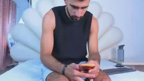 Ethan online show from September 11, 2025, 3:01 pm