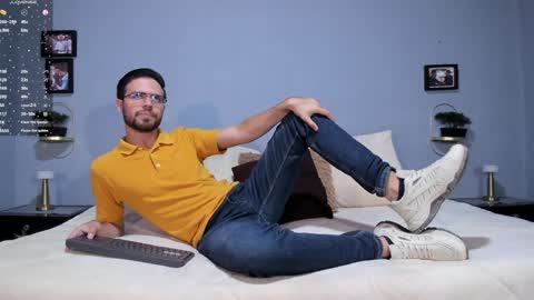 ADAM TAYLOR  ETHAN CAMBAL INDEPENDENT MODELS online show from January 7, 2025, 9:57 pm