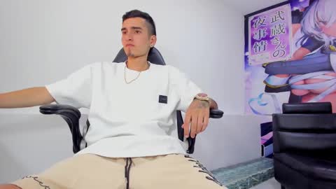 Ethan online show from September 30, 2025, 9:53 pm