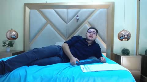 ethan_greys online show from December 18, 2025, 2:06 am