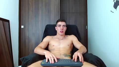 ethangreey1 online show from December 12, 2024, 8:43 pm