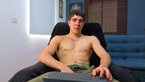 ethangreey1 online show from April 3, 2026, 3:43 pm
