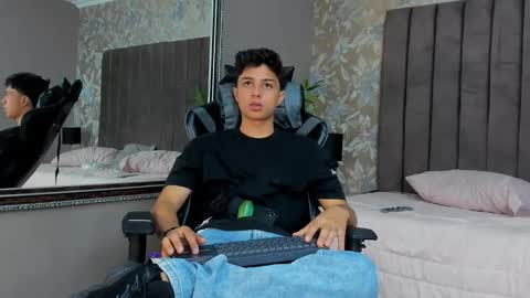 ethanlowell online show from September 17, 2025, 6:37 am