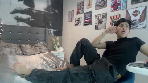 ETHAN online show from October 22, 2025, 4:24 am