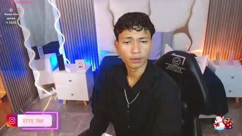 ette online show from November 18, 2025, 3:34 am