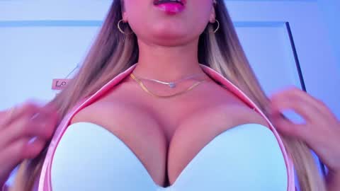 eva1green1 online show from January 10, 2025, 11:29 pm