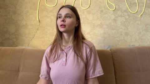 Eva Calvin online show from February 3, 2026, 4:10 am