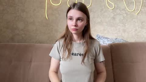 Eva Calvin online show from March 16, 2026, 5:44 am