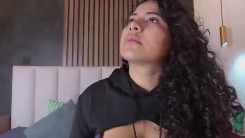 EVA DAEMON  online show from March 14, 2026, 11:37 am