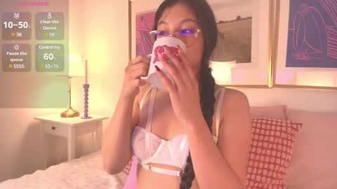 Evaa Depp online show from March 4, 2025, 1:28 pm