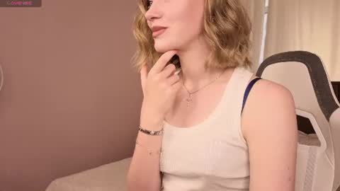 eva hamilton online show from June 17, 2026, 11:27 pm