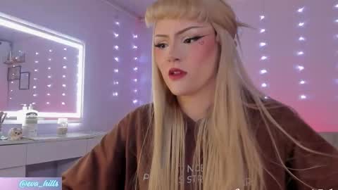 Snapshot of eva_hillss69 chatting on February 24, 2026, 10:02 am Eva online show from February 24, 2026, 10:02 am