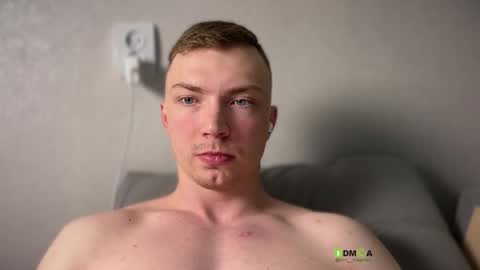 Eva and Iron online show from March 18, 2026, 9:29 pm