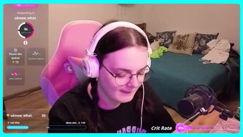 Gamer Katt online show from November 10, 2025, 1:21 pm