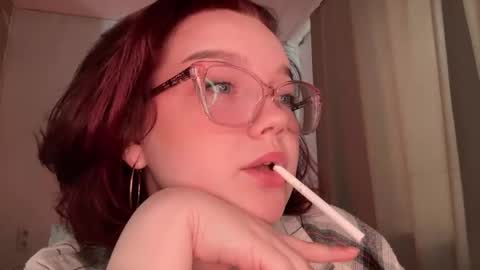 eva_kittenn online show from February 14, 2026, 7:27 am