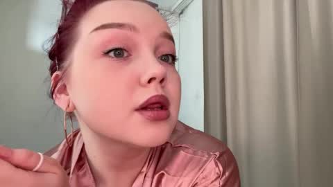eva_kittenn online show from May 15, 2026, 12:45 pm