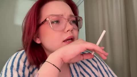eva_kittenn online show from May 20, 2026, 3:07 pm