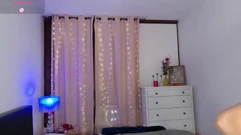 Eva Lastar online show from September 29, 2025, 9:41 pm