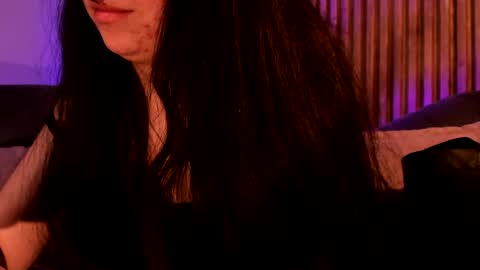 Angelinne online show from March 8, 2026, 4:38 am