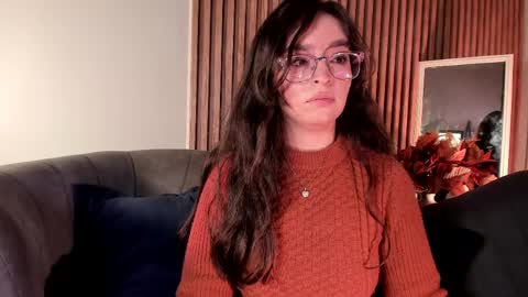 Angelinne online show from April 5, 2026, 3:26 am