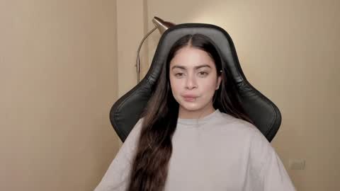 Snapshot of eva_monn chatting on December 5, 2024, 11:07 pm eva_monn online show from December 5, 2024, 11:07 pm