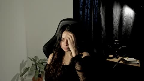 Snapshot of eva_monn chatting on December 27, 2024, 10:16 pm eva_monn online show from December 27, 2024, 10:16 pm