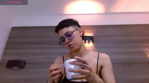 Eva cute online show from March 8, 2025, 7:31 pm