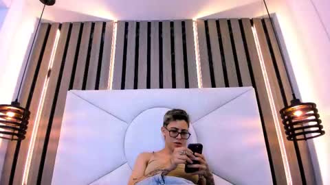 Eva cute online show from January 12, 2026, 7:30 pm