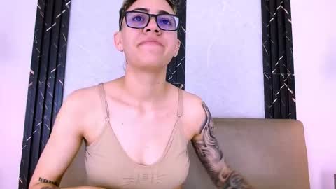 Eva cute online show from February 14, 2026, 12:02 pm