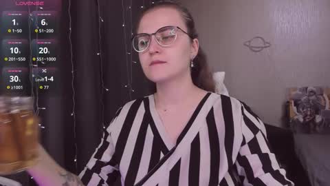 Eva online show from November 1, 2025, 9:55 am